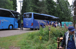 Publiken kom med buss